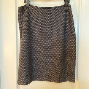 St John black and gray knit skirt